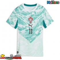 Camisa de Futebol Portugal Joao Felix #11 Equipamento Secundário Mulheres Mundo 2026 Manga Curta